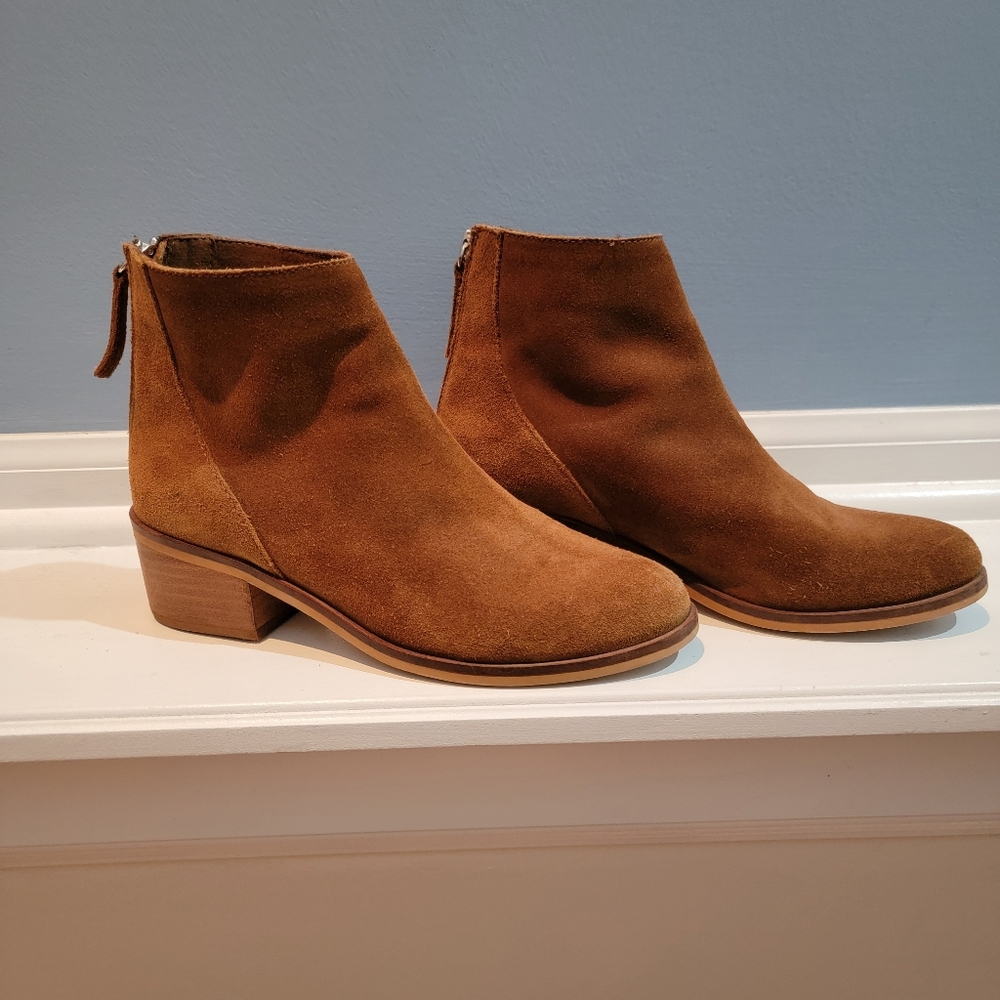 Steve Madden Suede Booties